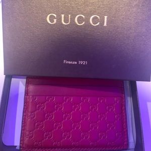 AUTHENTIC gucci card holder